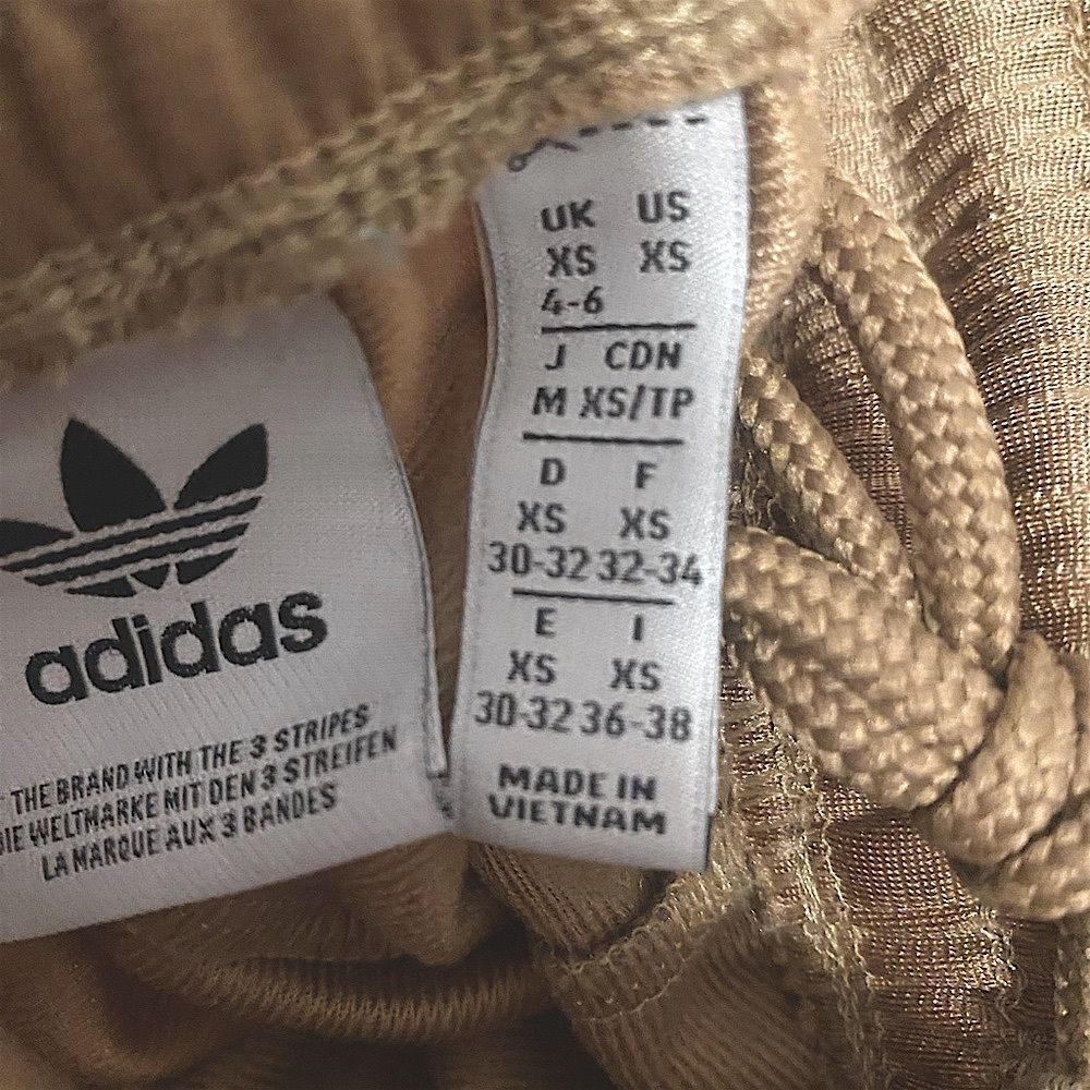 NWT Adidas Adibreak Adicolor Track Pants Sold Out XS - Picture 9 of 9